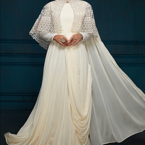 Cape suit - Picture 4 of 6